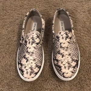 Steve Madden Sneakers